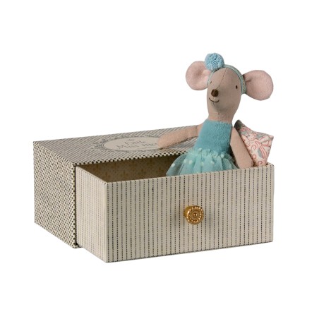 Souris ballerine dans son lit tiroir