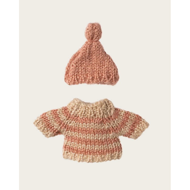 Vetement pull & bonnet tricotés grande s
